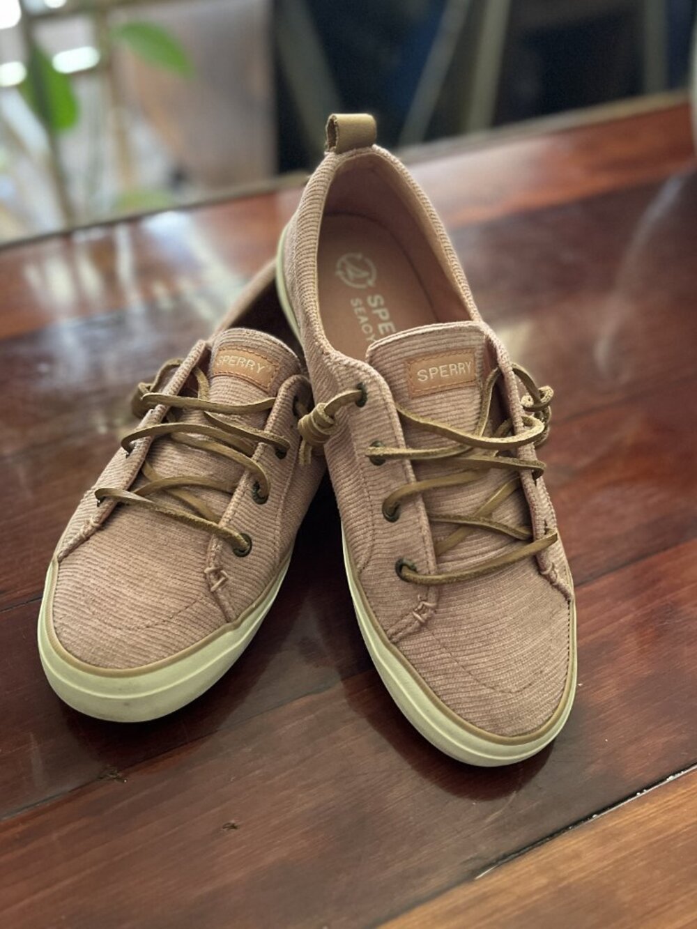 Sperry Women's Size 7 Seacycled Crest Vibe Pink Corduroy Sneakers Casual Lace Up